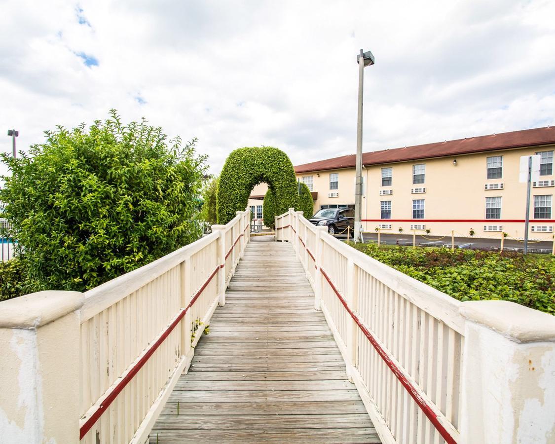 Belmont Inn & Suites Florida City Exterior foto